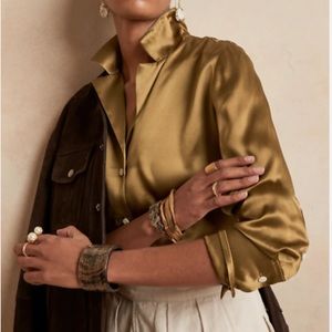 Banana Republic Resort 100% Silk Blouse Cargo Green